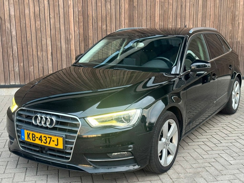 Audi A3 Sportback 2.0 TDI | AUT | CLIMA | NAVI | XENON |, Auto's, Audi, Euro 5, Gebruikt, 1295 kg, 4 cilinders