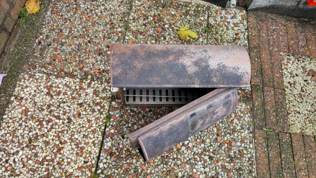 Robuuste brievenbus met sleutel - Gebruikt, Tuin en Terras, Ophalen, Gebruikt, IJzer, Wandbrievenbus