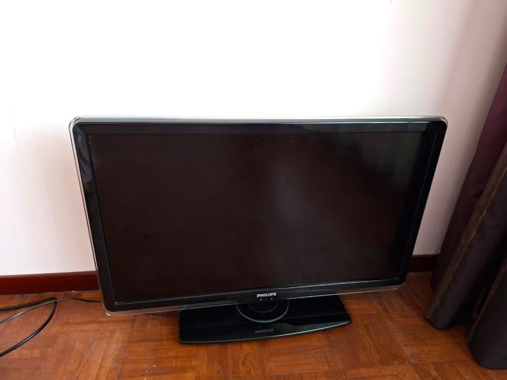 Philips tv 32 inch incl muurbeugel, Ophalen, Gebruikt, 50 Hz, Philips