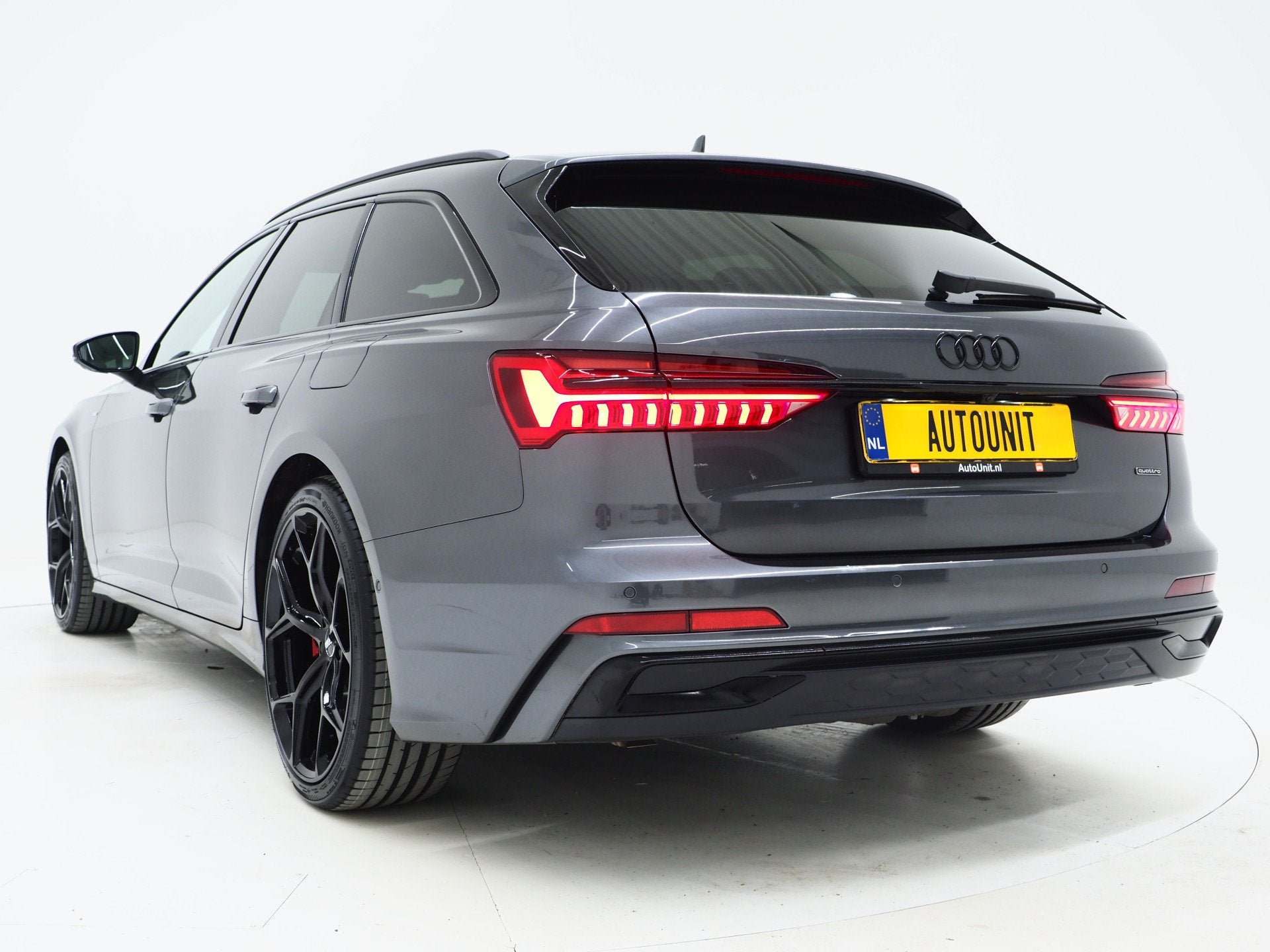 Audi A6 Avant 55 TFSI e quattro Competition Facelift | RS Sp, Auto's, Automaat, Gebruikt, 4 cilinders, Vierwielaandrijving