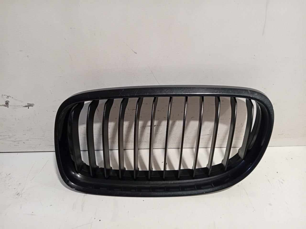 Grillerooster links BMW 3 serie, Onderdelen@venauto.nl, Van der Ven Autorecycling B.V., Gebruikt, Ettenseweg 76, 4706 PB Roosendaal, The Netherlands