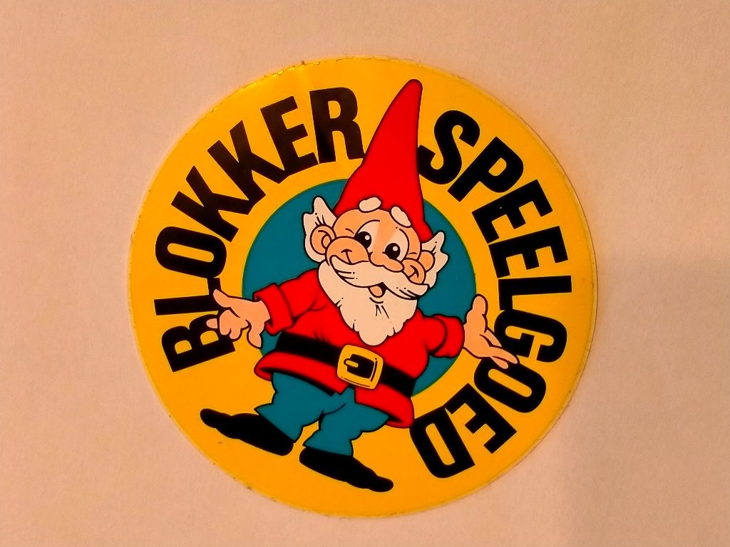Blokker speelgoed vintage winkel logo sticker kabouter, Verzamelen, Ophalen of Verzenden, Zo goed als nieuw, Overige typen