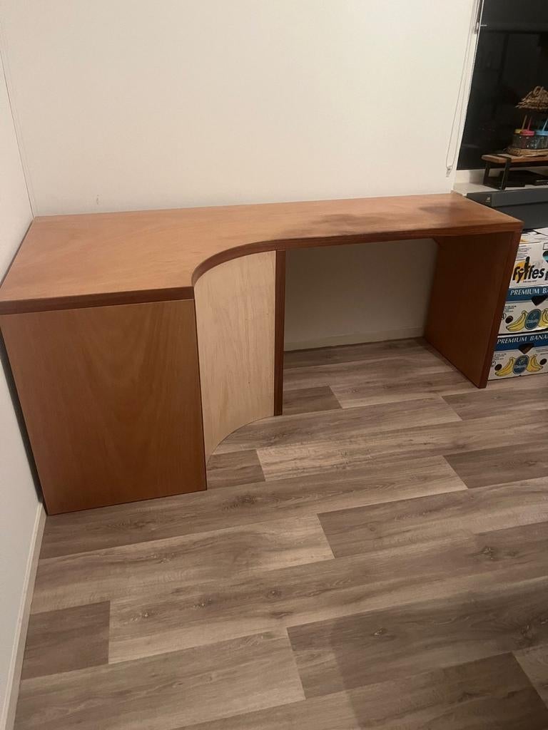 Zelfgemaakte bureau met unieke maten, Huis en Inrichting, Bureaus, Ophalen, Gebruikt