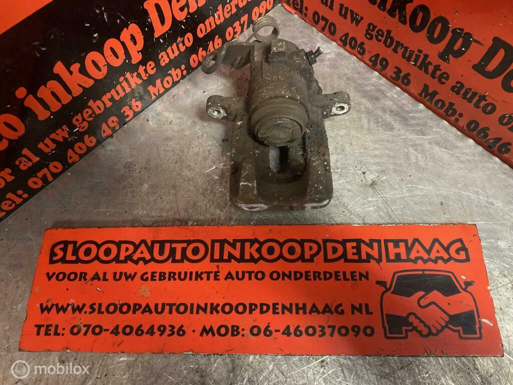 Peugeot 207 ('06-'12) Remklauw Linksachter - 32041485, Ophalen of Verzenden, Gebruikt, Peugeot