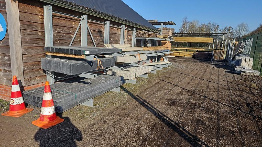nieuwe betonschutting en materialen, Tuin en Terras, Schuttingen, Nieuw, Overige materialen, Minder dan 3 meter, Ophalen