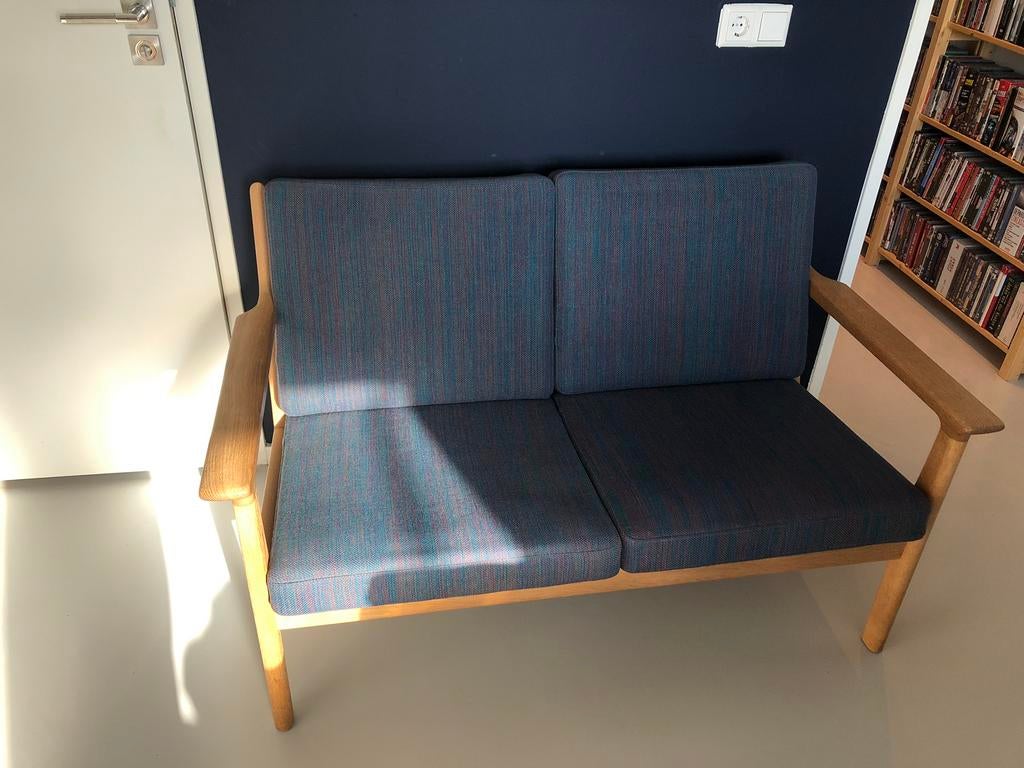 Getama Wegner GE-265 2-zits bank, Ophalen, Tweepersoons, Zo goed als nieuw, Minder dan 150 cm