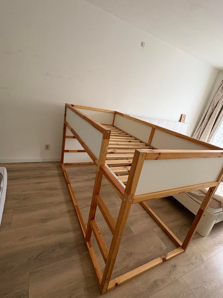 Halfhoogslaper - Ideaal voor kleine kamers!, Gebruikt, 90 cm, Eenpersoons, Minder dan 160 cm