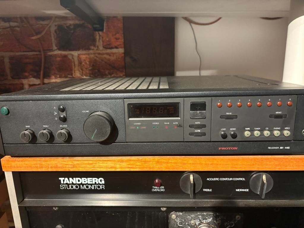 PROTON ( NAD ) tuner-versterker, Ophalen of Verzenden, Zo goed als nieuw, Minder dan 60 watt, Overige merken