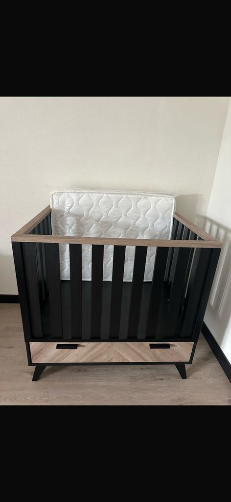 Springbox, Ophalen of Verzenden, Zo goed als nieuw, Jongetje of Meisje