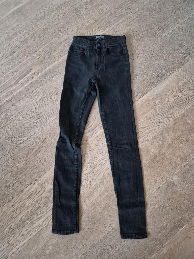 Skinny Jeans / spijkerbroek Capsize maat XS - zwart, Ophalen of Verzenden, Zo goed als nieuw, W27 (confectie 34) of kleiner, Capsize