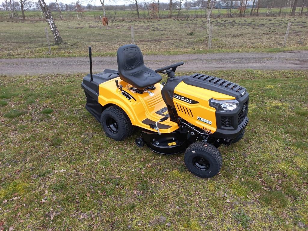 AANBIEDING Cub Cadet LT2 NR92 zitmaaier, Tuin en Terras, Zitmaaiers, Nieuw, 90 tot 120 cm, Elektrische starter, Mulchfunctie, Opvangzak