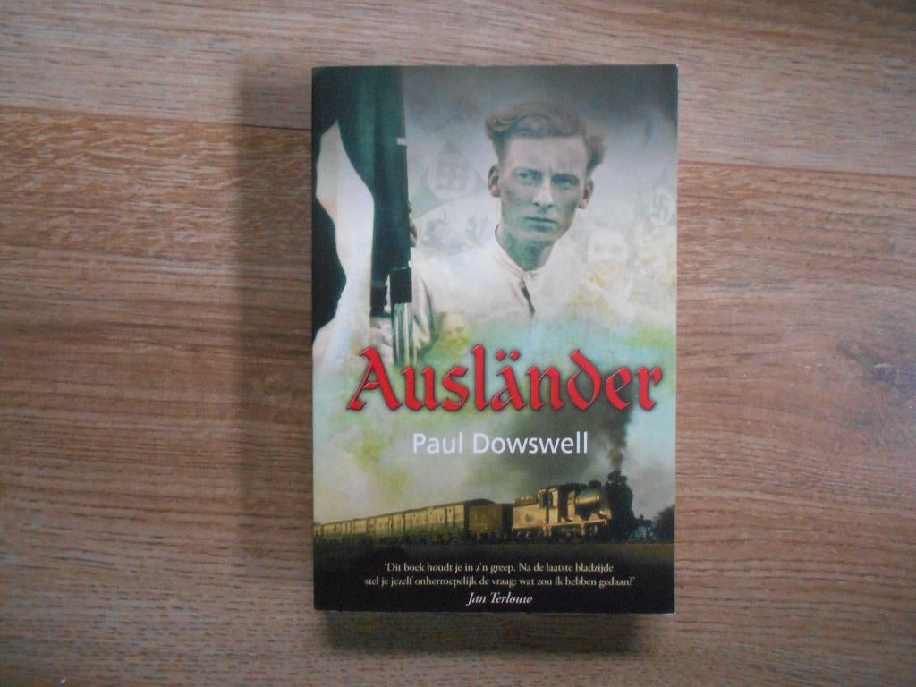 Paul Dowswell Ausländer, Ophalen of Verzenden, Tweede Wereldoorlog, Zo goed als nieuw, Overige onderwerpen