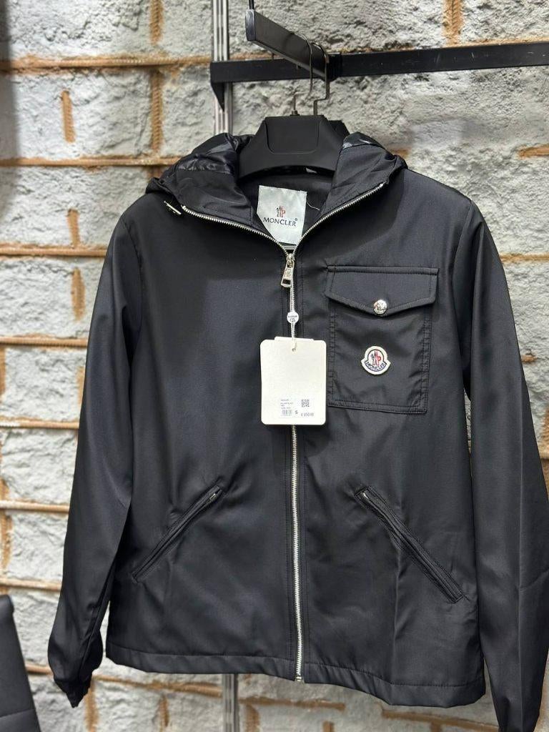 Moncler jasje splinternieuw, Ophalen, Nieuw, Overige maten, Zwart