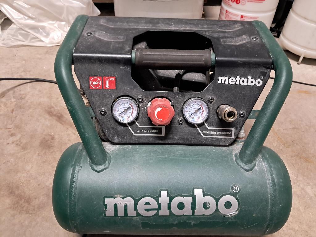 Metabo compressor, Doe-het-zelf en Verbouw, Ophalen, 6 tot 10 bar, Zo goed als nieuw, Minder dan 200 liter/min