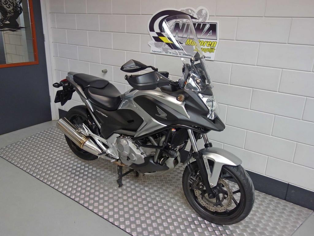HONDA NC 700 X C-ABS, Motoren, Motoren | Honda, 2 cilinders, HONDA, Bedrijf, Onbekend