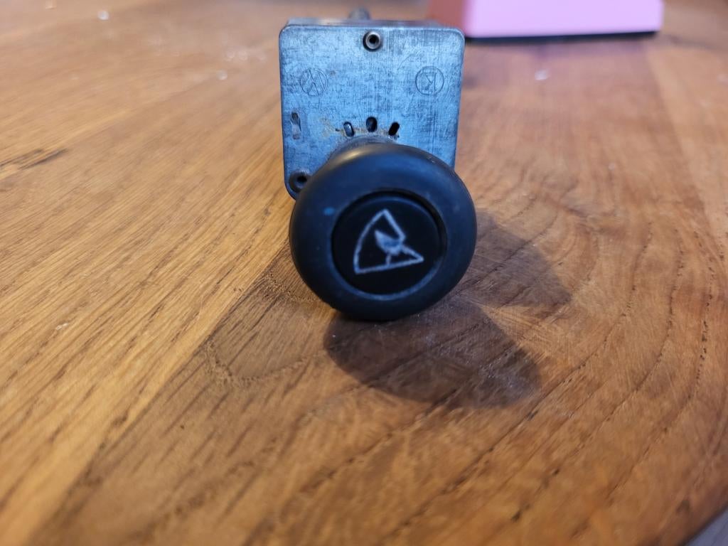 Vw T2 bis ruitenwisser schakelaar met sproeierknop, Ophalen of Verzenden