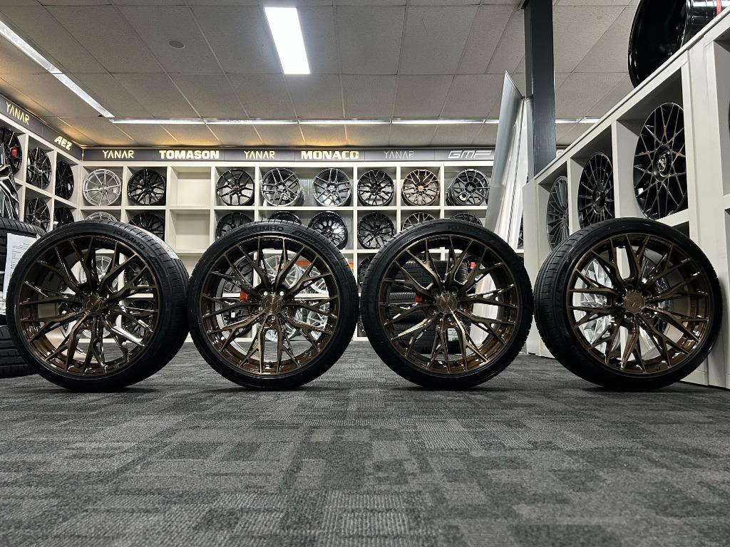YANAR DNZ-20 VELGEN 18 INCH 5X100 VOOR AUDI A1 VW POLO IBIZA, Auto-onderdelen, Banden en Velgen, 18 inch, 215 mm, Banden en Velgen