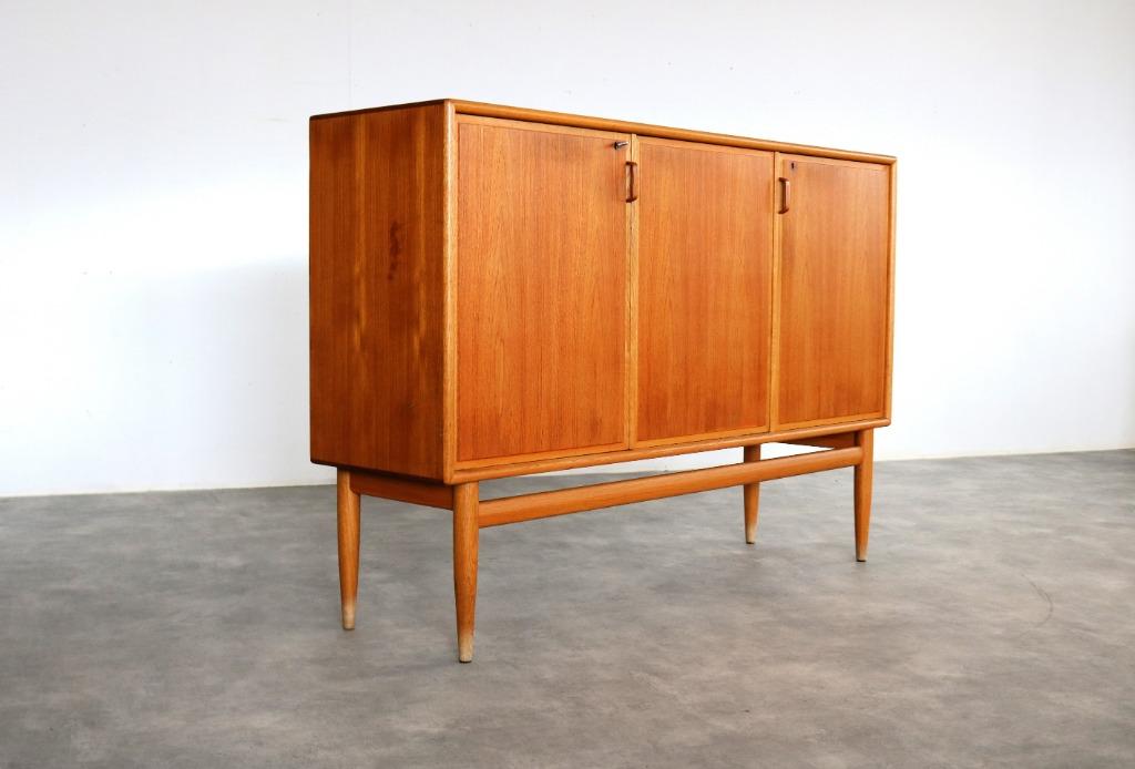 vintage highboard | sideboard | jaren 60 | Bodafors, Gebruikt, 100 tot 150 cm, Ophalen of Verzenden, 25 tot 50 cm
