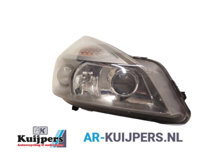 Koplamp rechts van een Renault Grand Espace, Gebruikt, -, Renault, -