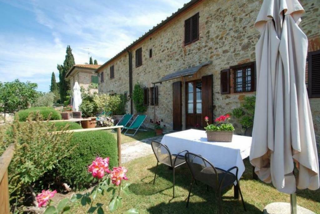 Agriturismo vakantie-appartement in Toscane, Open haard, Bemiddelingsbureau, 2 slaapkamers, Appartement