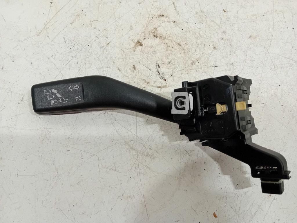 Richtingaanw schakelaar Skoda Yeti, Auto-onderdelen, Dashboard en Schakelaars, Skoda, Gebruikt, Herkomst onderdeel bekend, 12 maanden garantie