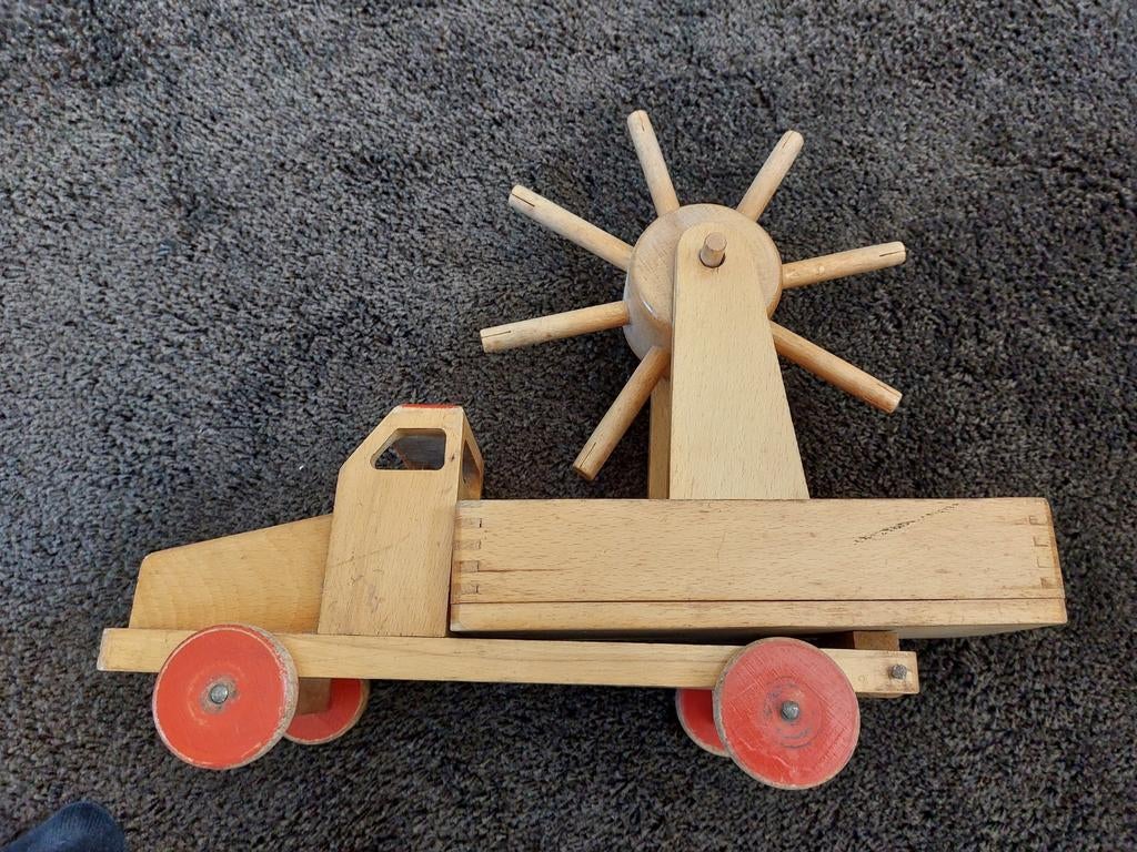 Houten kiepwagen met blokkenmolen. Firma Nooitgedagt IJlst., Ophalen of Verzenden