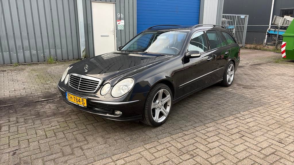 Mercedes-Benz E-Klasse 3.0 E280 Combi AUT 2005 Zwart, Auto's, Automaat, Achterwielaandrijving, Zwart, 1710 kg