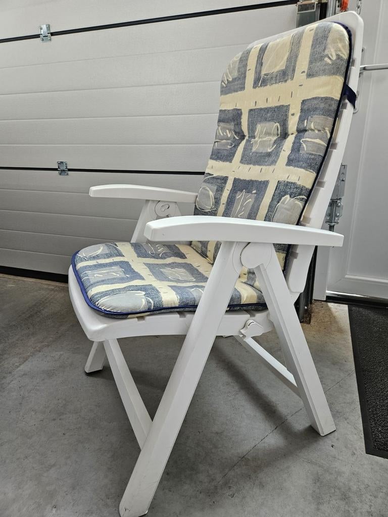 6 witte Hartman tuinstoelen met kussens - Zo goed als nieuw, Ophalen