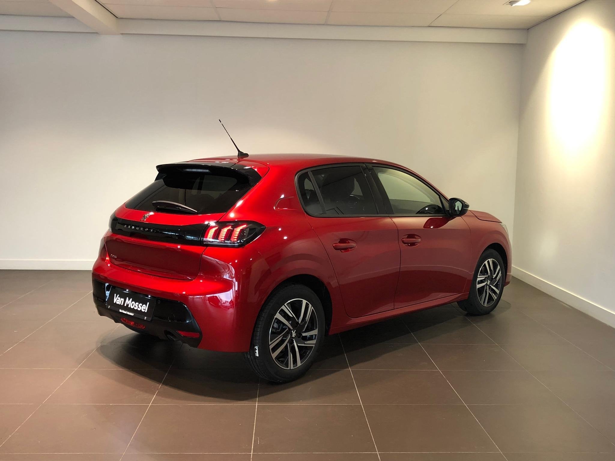 Peugeot 208 1.2 PureTech Allure Pack KEYLESS | NAVI | DIRECT, Auto's, Voorwielaandrijving, Euro 6, Leder en Stof, 49 €/maand