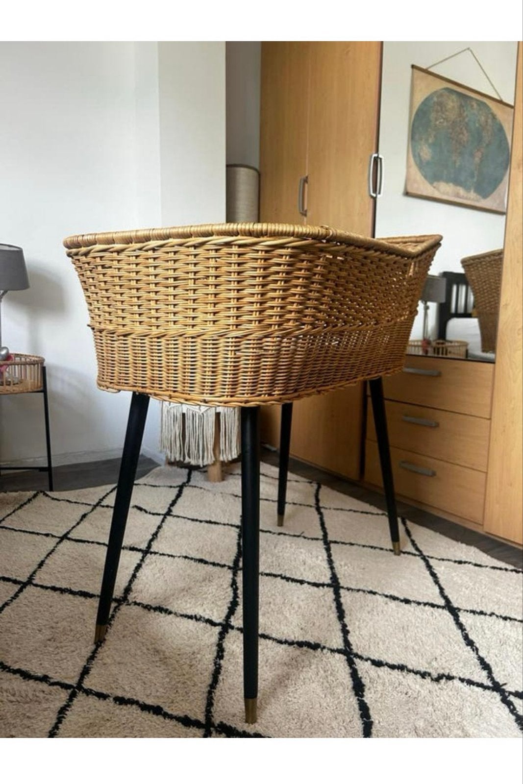 Rotan wieg met matrasje, Ophalen, Zo goed als nieuw, Wieg