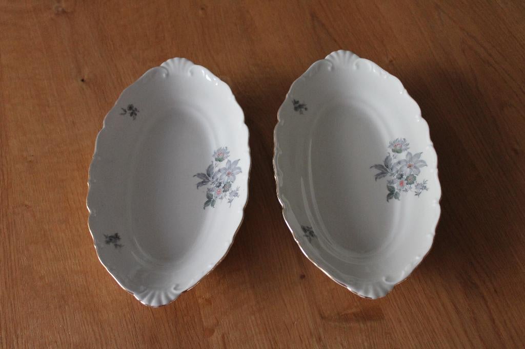Porselein servies Czechoslovakia belegschaaltje schaaltje 2x, Ophalen of Verzenden