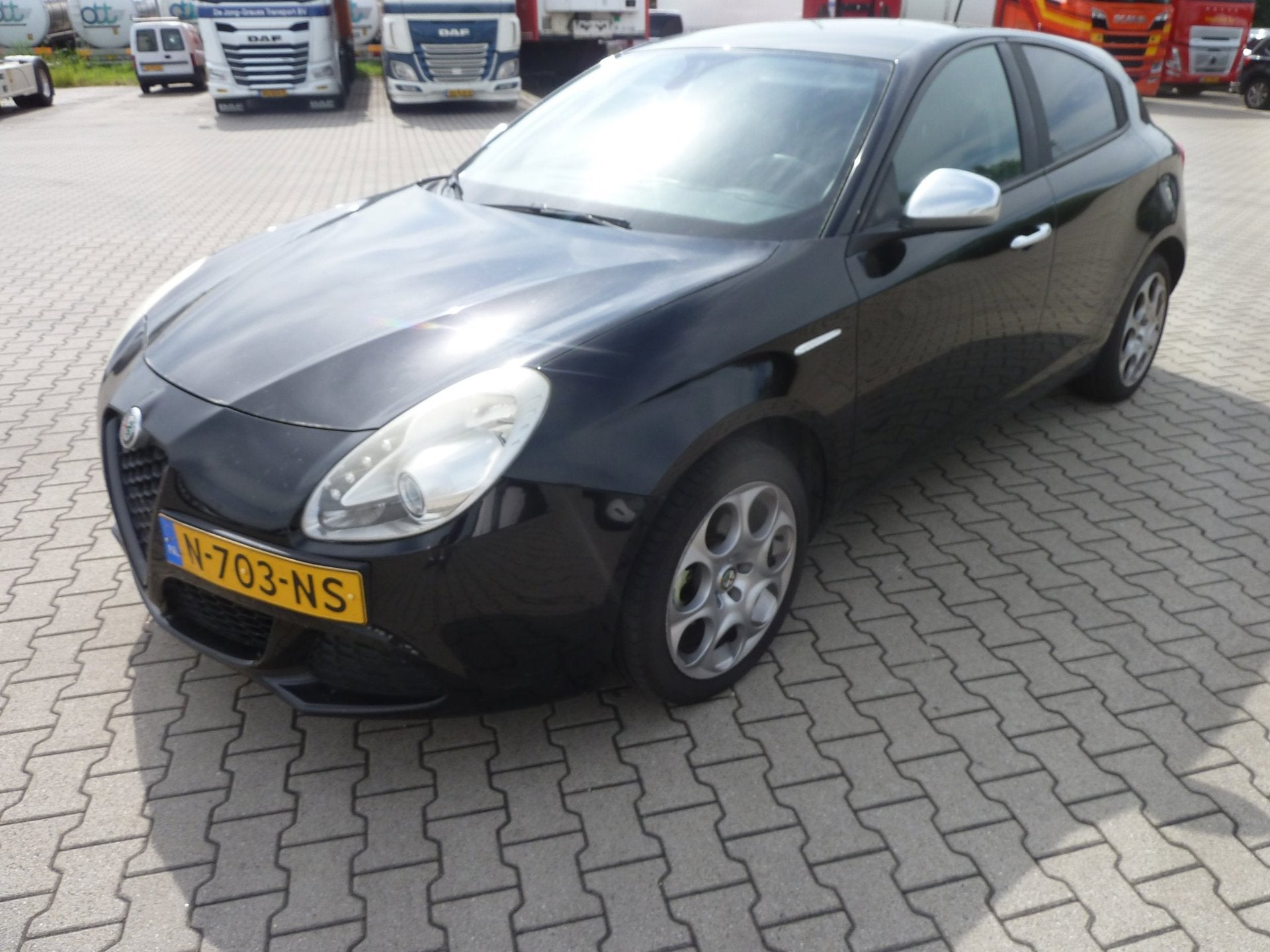 Alfa Romeo Giulietta 1.4 T Distinctive BESCHRIJVING LEZEN, Voorwielaandrijving, Euro 5, Gebruikt, 4 cilinders