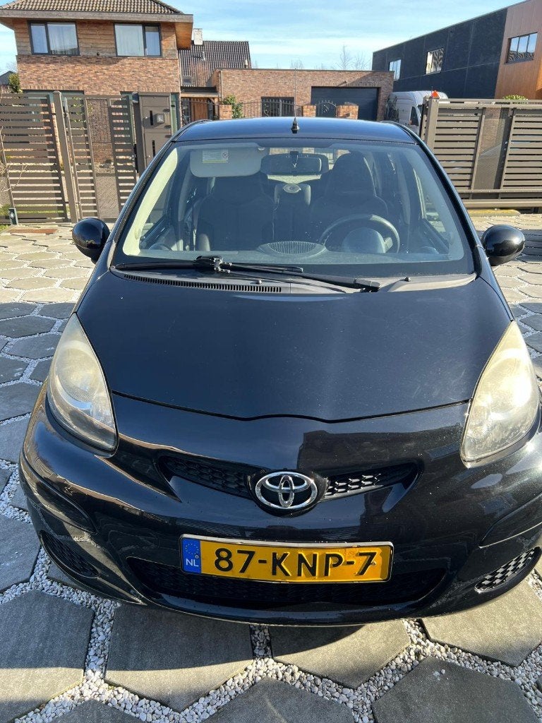 Toyota Aygo 1.0 VVT-i 5-Deurs | Zeer Goed Onderhouden | 2010, Auto's, Toyota, Stof, Zwart, Origineel Nederlands, Handgeschakeld