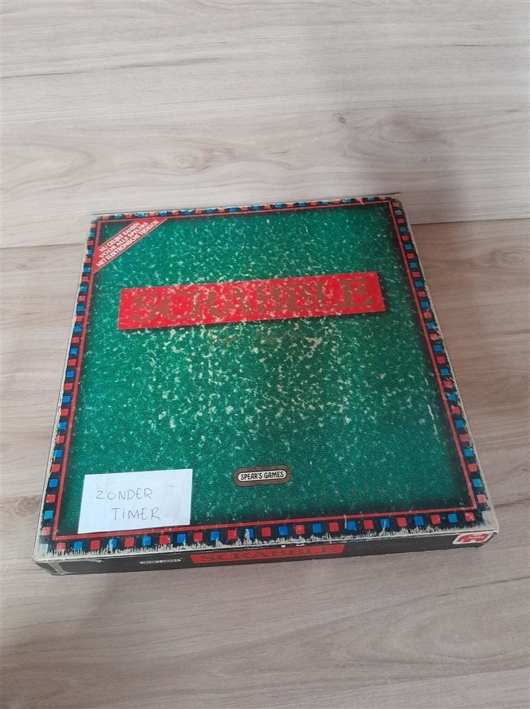scrabble grote vierkante versie. Mindere doos - s5118, Verzenden, Zo goed als nieuw