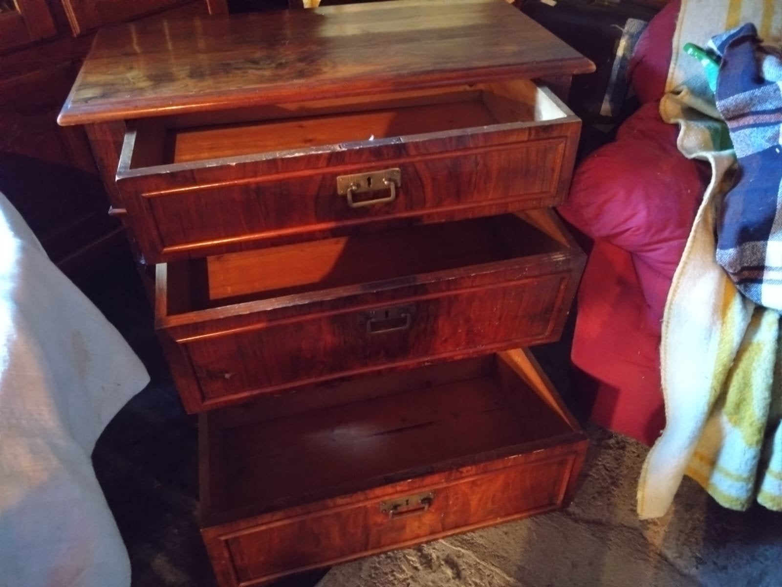 Te koop antieke 3 laden kastje ,wegens overcompleet, Ophalen, Gebruikt