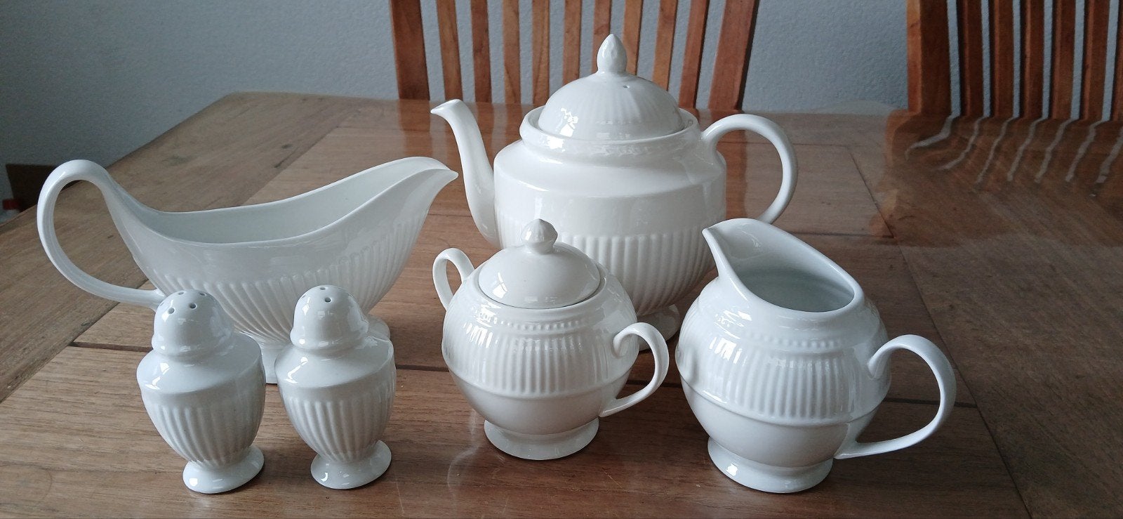 Theepot en diverse, Ophalen