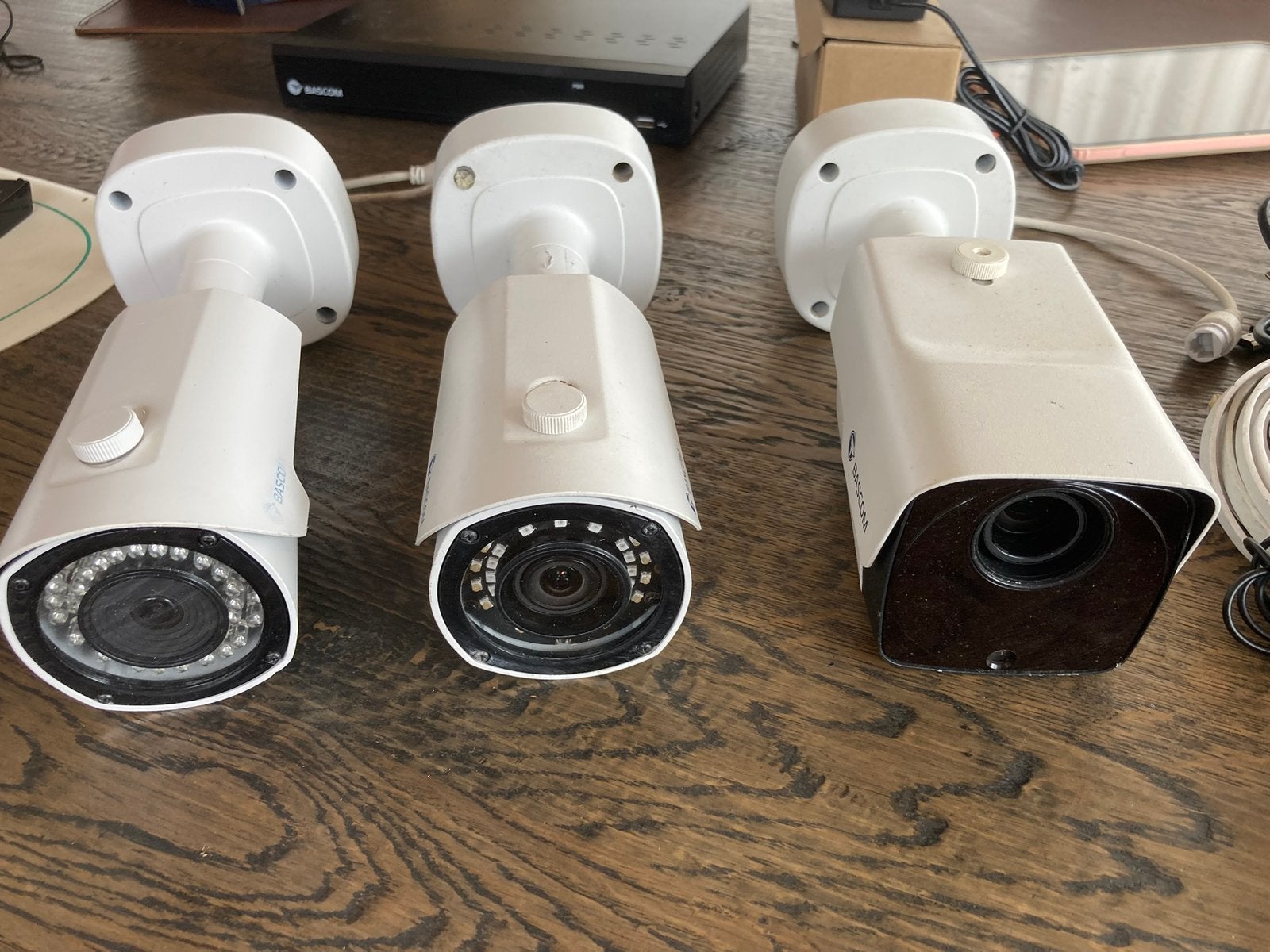 Bascom cameras met monitor, Audio, Tv en Foto, Videobewaking, Gebruikt, Buitencamera, Ophalen of Verzenden