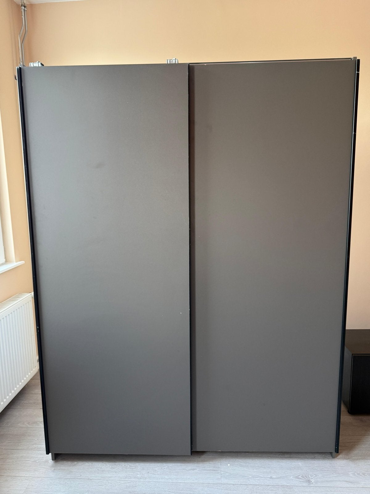 Black closet, Huis en Inrichting, Kasten | Roldeurkasten en Archiefkasten, Ophalen, 150 tot 200 cm, Zo goed als nieuw, 150 tot 200 cm