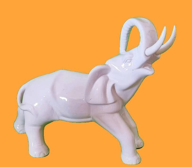 Porseleinen Olifant., Ophalen of Verzenden, Zo goed als nieuw, Dier