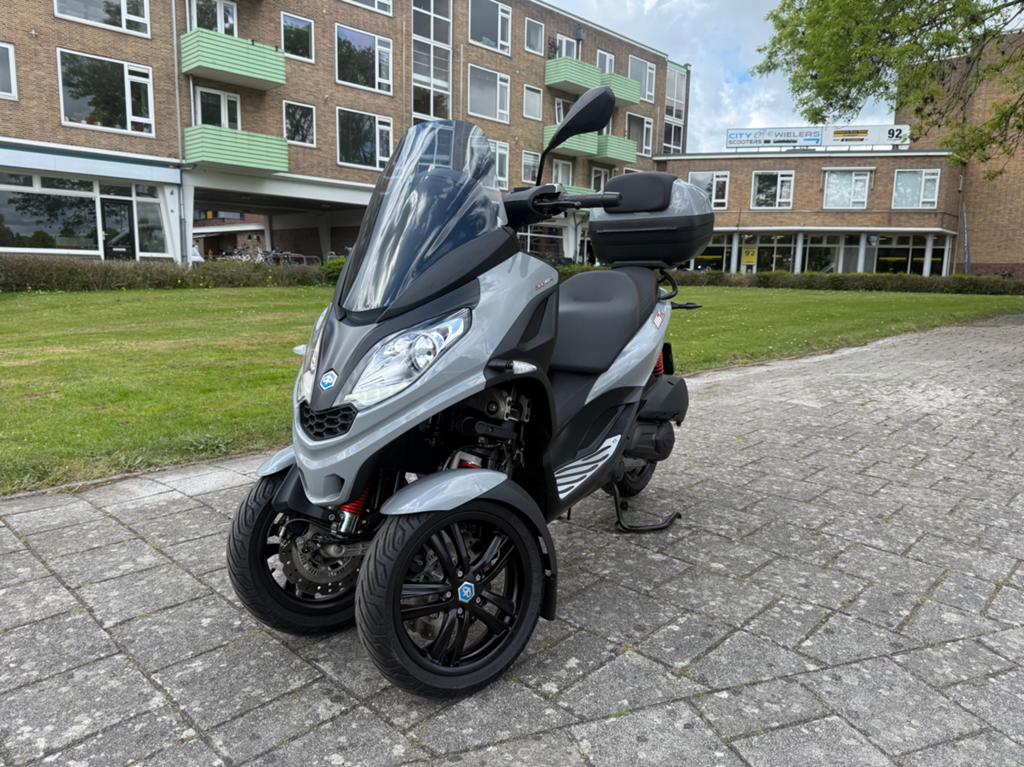 Piaggio mp3 300 hpe motor scooter bj2020 3082km, Bedrijf, Automaat, 1 cilinder, LED Verlichting