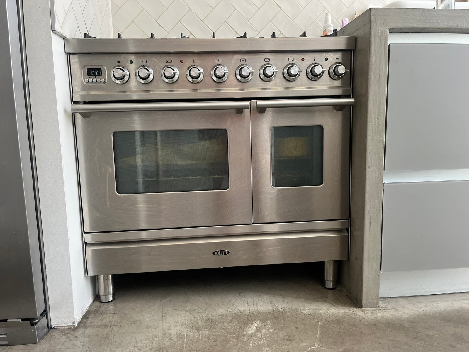 RVS Boretti VP-946IX fornuis, Ophalen