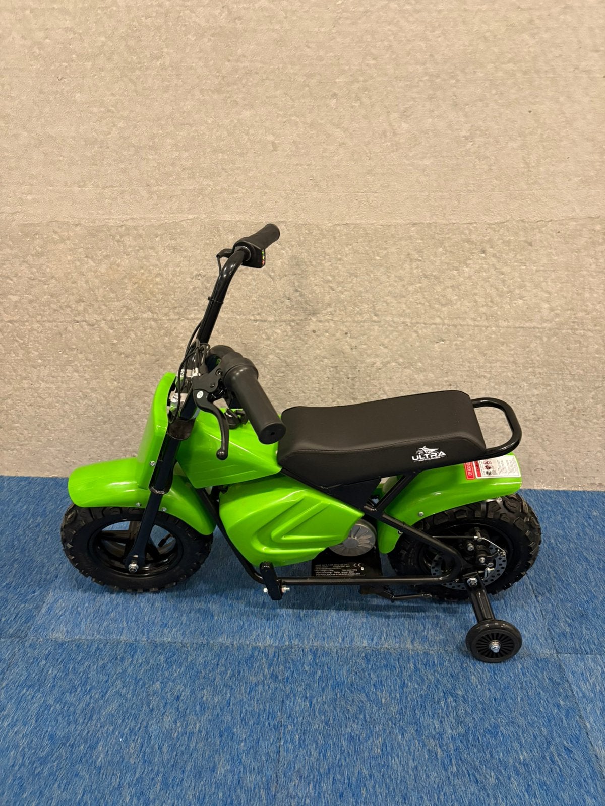 Nieuwe Ultra elektrische motor met zijwieltjes voor kinderen, Kinderen en Baby's, Ultra, Nieuw, Massakassa100@gmail.com, Massakassa