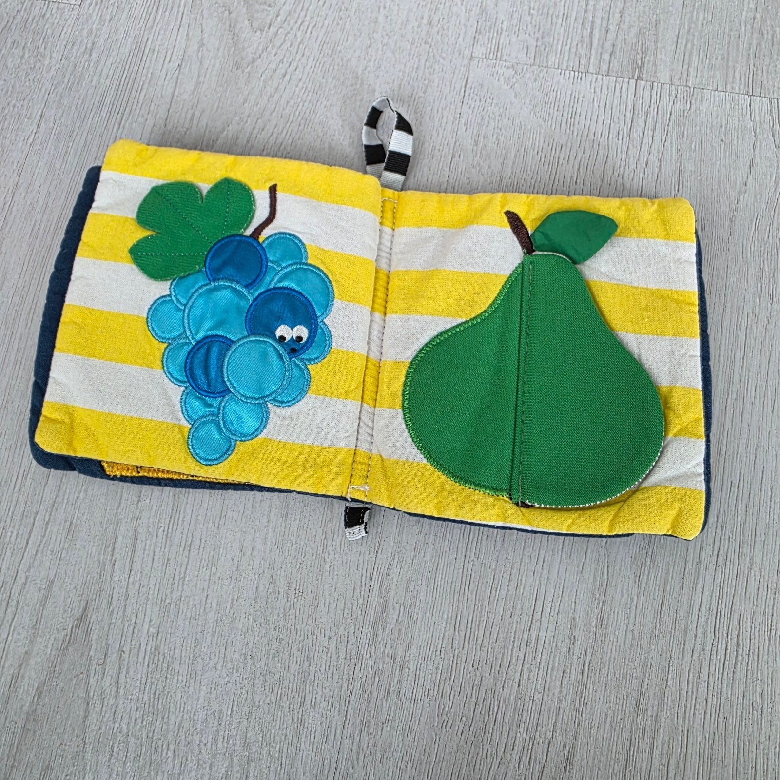 Zacht stoffen babyboekje met fruit thema, Ophalen of Verzenden