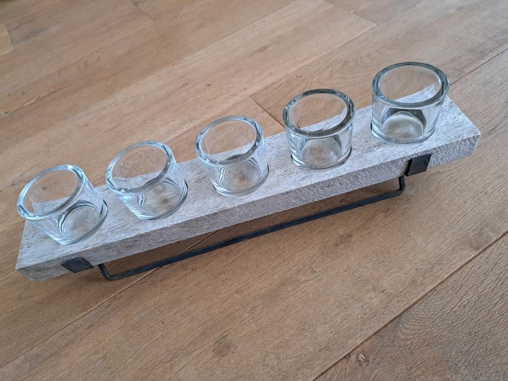Houten plank met 5 glaasjes voor waxinelichtjes, Huis en Inrichting, Woonaccessoires | Kandelaars en Kaarsen, Ophalen of Verzenden
