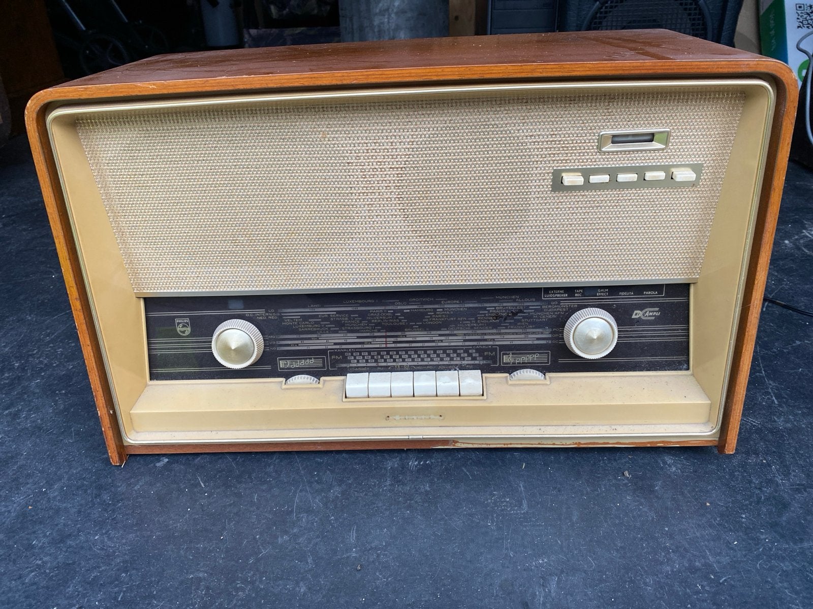 Vintage Philips buizenradio - werkend, Audio, Tv en Foto, Radio's, Ophalen of Verzenden, Gebruikt, Radio