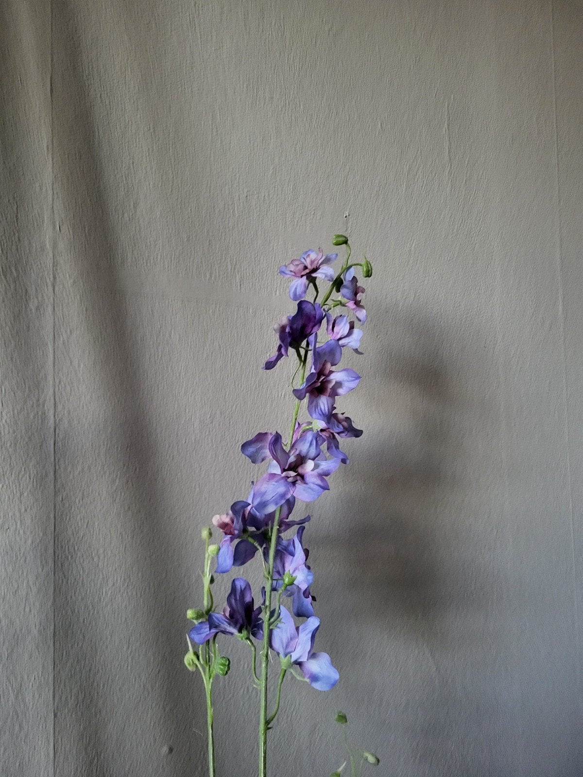 Nep Delphinium Bloemen - Paars/Blauw, Huis en Inrichting, Kunstbloem, Nieuw, Textiel, Ophalen of Verzenden