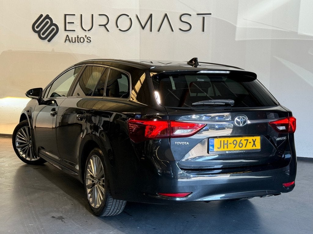 Toyota Avensis Touring Sports 1.8 VVT-i Lease Pro Panoramada, Voorwielaandrijving, 4 cilinders, Zwart, Handgeschakeld