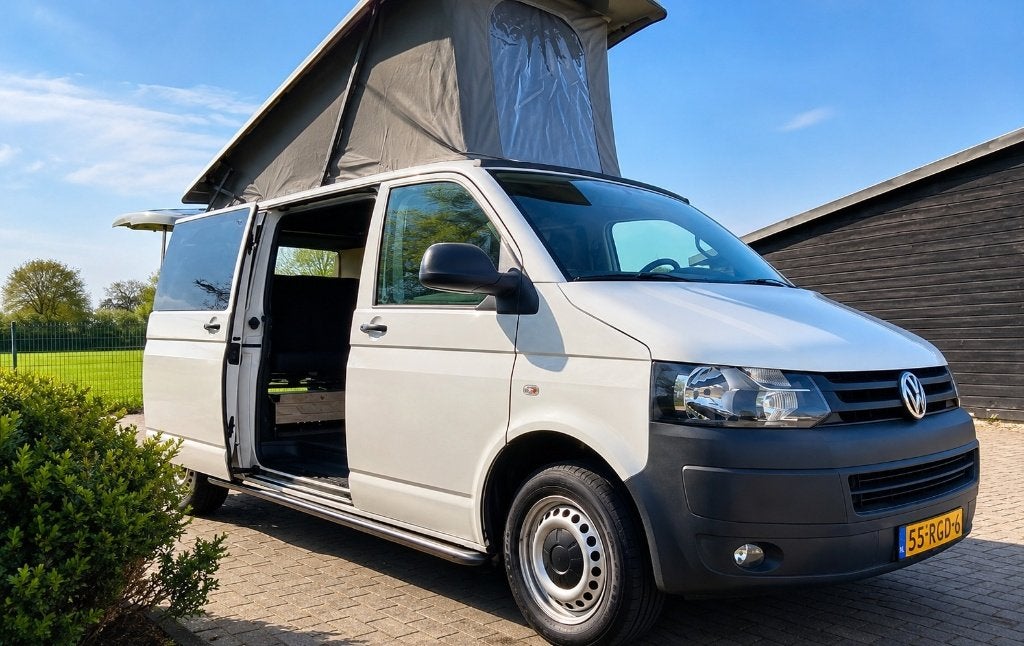 VW T5 L2 Camper | 4 pers. | Hef-/slaapdak | 140cm bed, Caravans en Kamperen, Campers, Volkswagen, Luifel, Particulier, 5 tot 6 meter