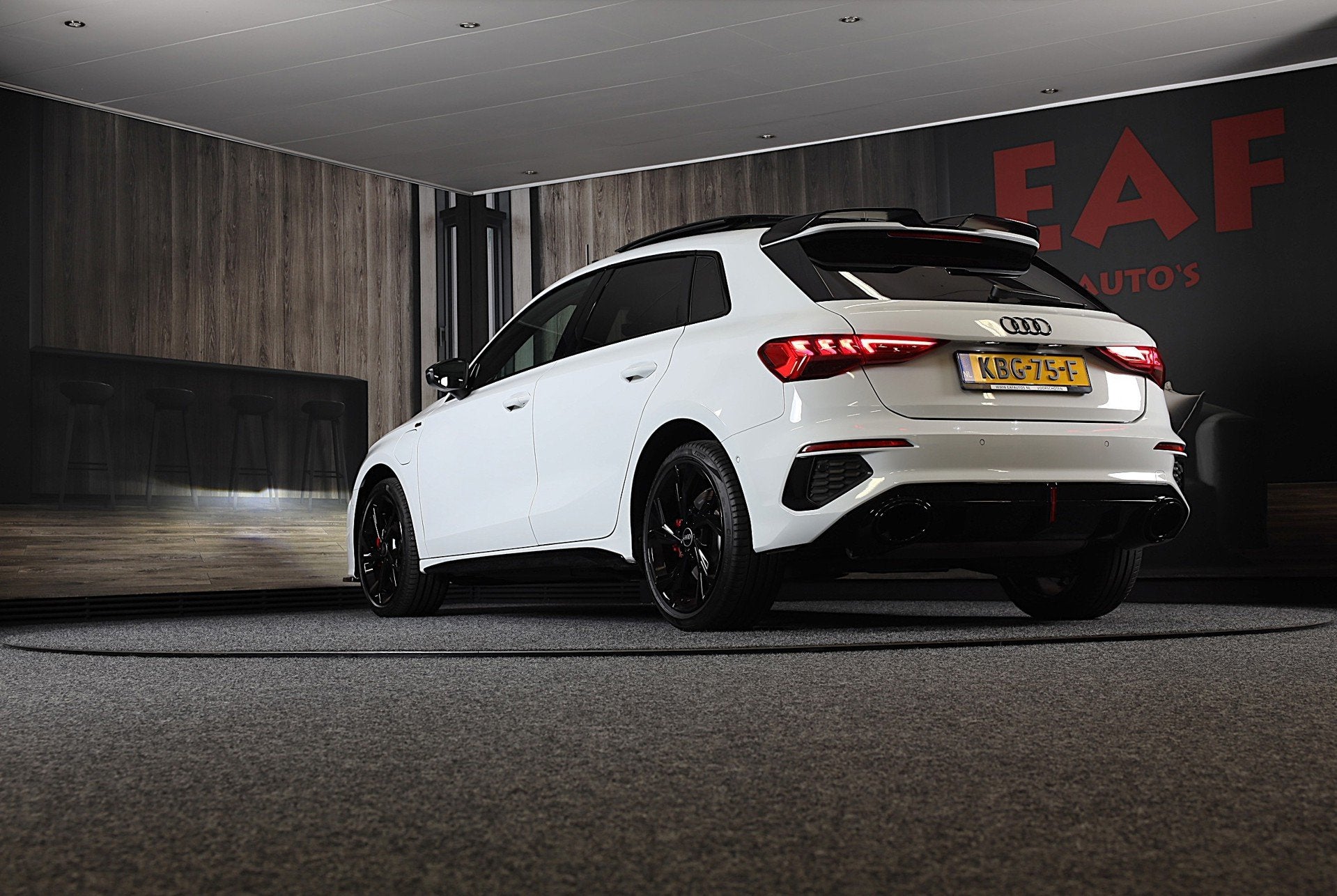 Audi A3 Sportback 45 TFSI e RS3 Look / 245 PK / RS Zetels /, Gebruikt, Euro 6, 4 cilinders, Wit