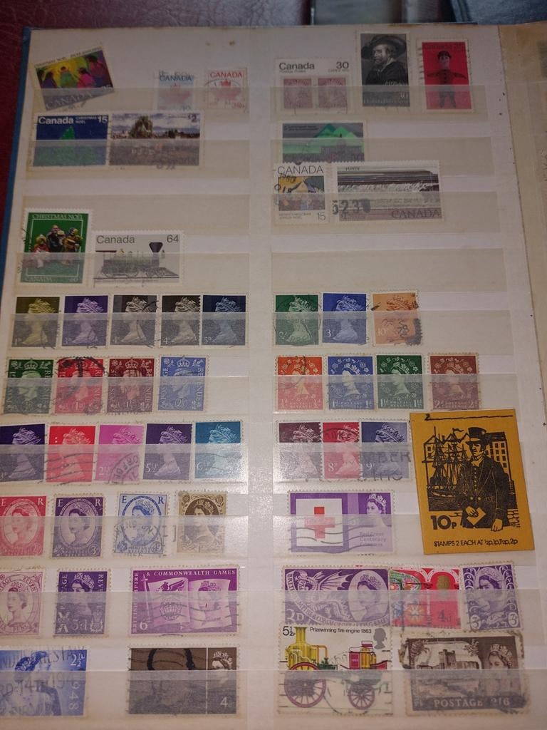 200 gratis postzegels Engeland, Duitsland Joegoslavië manana, Ophalen of Verzenden, Buitenland